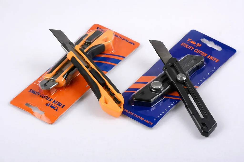 Канцелярский нож