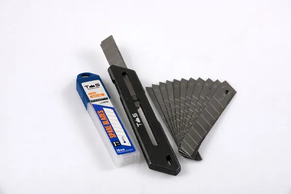 Сменные лезвия для канцелярского ножа