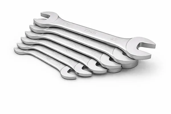 Двусторонний рожковый гаечный ключ с матовой отделкой